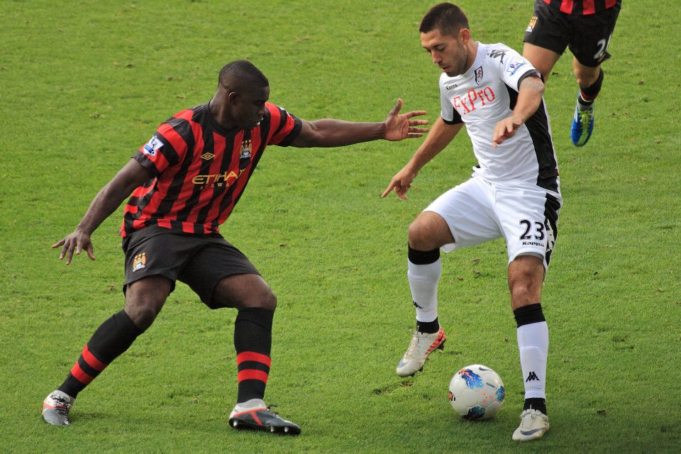 Calcio Inglese_027.jpg - Fulham – Manchester City 2 - 2Dempsey affronta la montagna umana